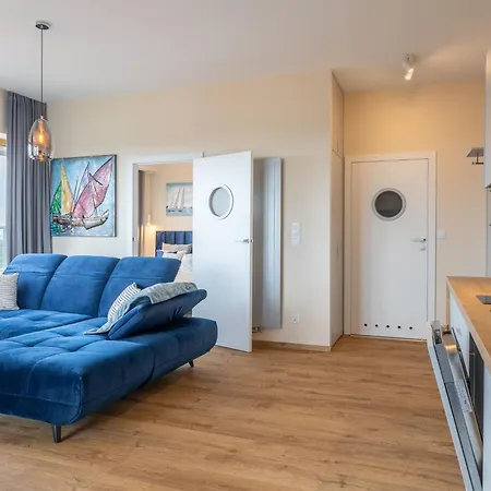 Apartment Luxurioes Eingerichtete-helle Am By Interhome